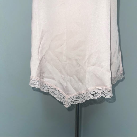 Highline Collective Baby Pink / Light Pink Floral Lace Detail Satin Tank New Tag - Picture 4 of 8